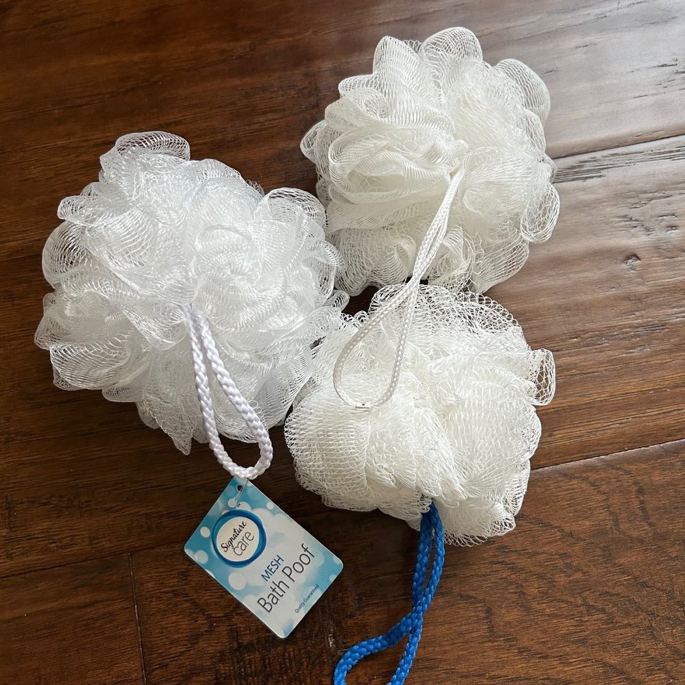 Signature Care (3) bath mesh poofs wash white NWT - Picture 2 of 2